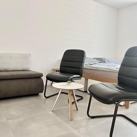 2 Moderne Apartmany 19 A 95 V Sukromi V Centre Mesta Turčianske Teplice Eksteriør billede