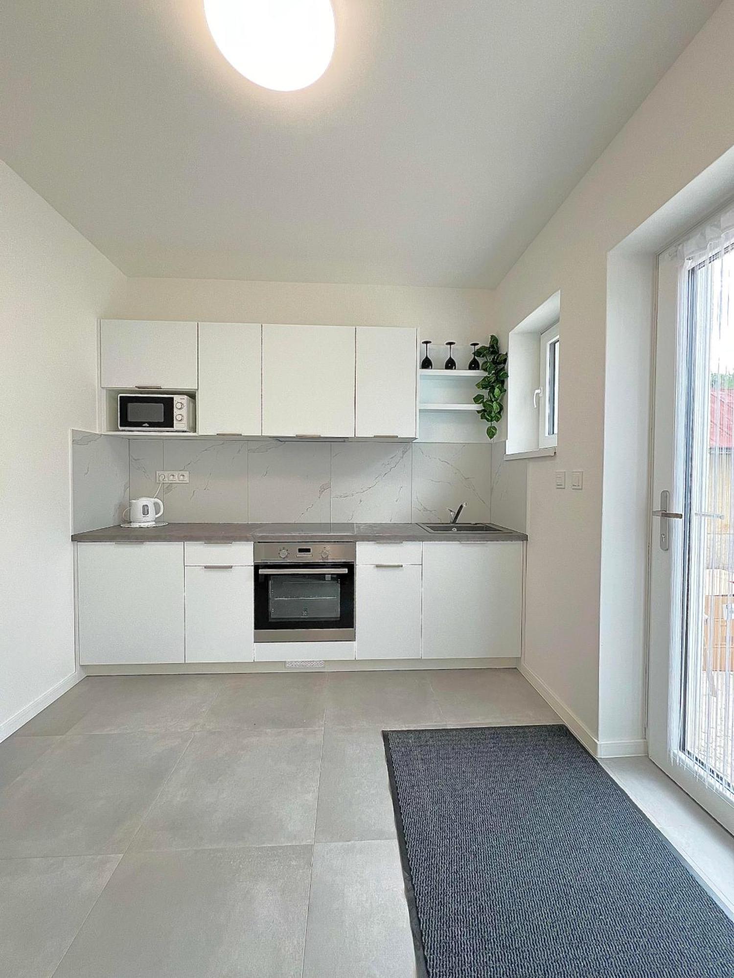 2 Moderne Apartmany 19 A 95 V Sukromi V Centre Mesta Turčianske Teplice Eksteriør billede